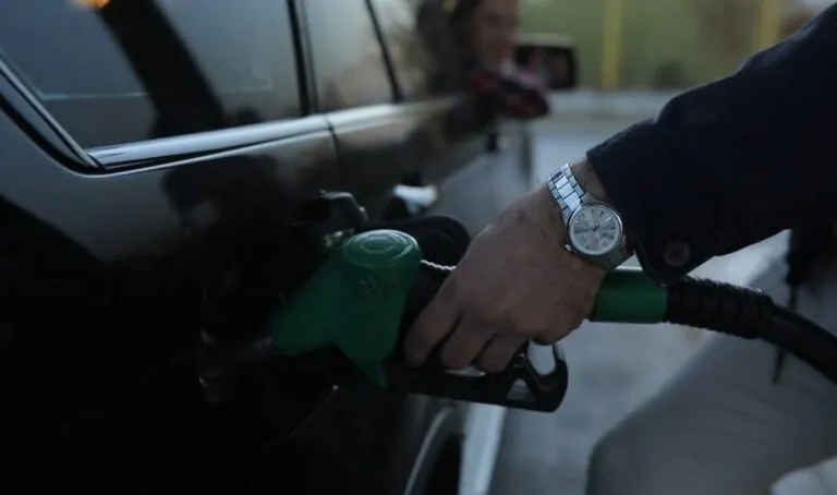 What Are The Advantages Of Electric Vehicles Over Gas