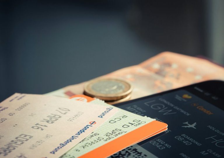 Tips for traveling on a tight budget